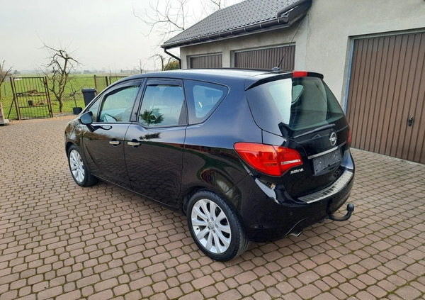 Opel Meriva cena 22900 przebieg: 208000, rok produkcji 2011 z Krośniewice małe 379